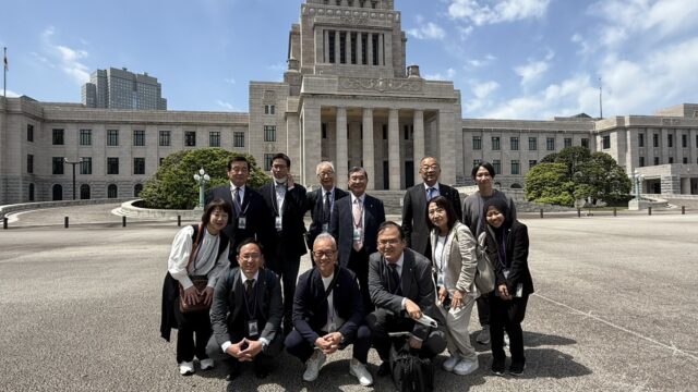 移動例会　国会議事堂見学